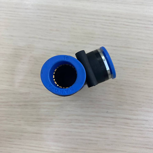 Nối ống T phi 16  GPUT1600